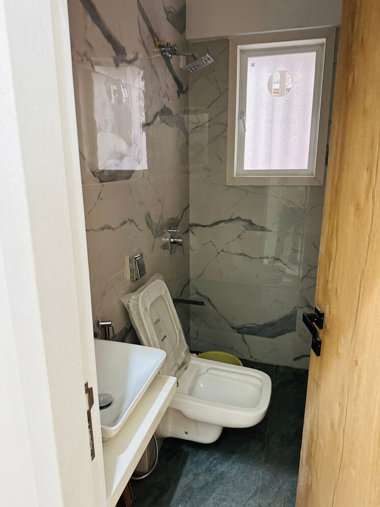 Bathroom, mangal-smriti 2 Bedroom 625 Sq.Ft. Apartment In Chembur Mumbai 8117432