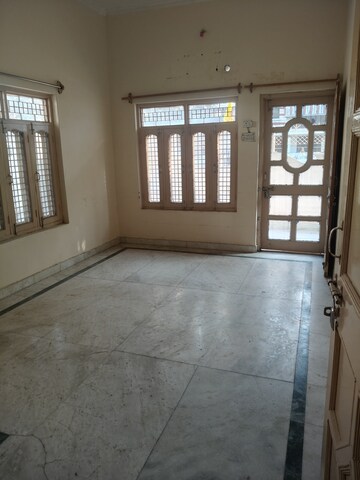 Room in 3 BHK Villa at Shivalik Nagar – for Rent