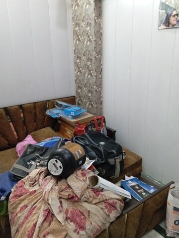 Parking in 2.5 BHK Builder Floor at Krishna Nagar – for Rent