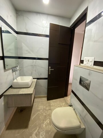 Master Bedroom in 3 BHK Builder Floor at Paschim Vihar – for Rent