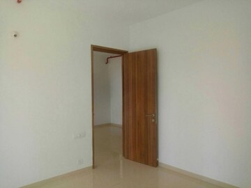 Bedroom in 3 BHK Apartment at Kalpataru The Sunrise, Kolshet Road – for Rent