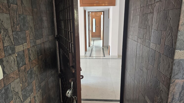 undefined, sector 6 dwarka 2.5 Bedroom 1450 Sq.Ft. Apartment In Sector 6, Dwarka Delhi 8117544