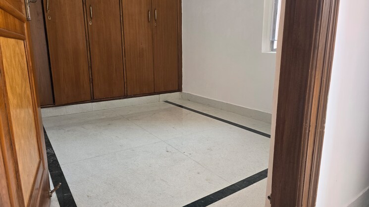 Room, sector 6 dwarka 2.5 Bedroom 1450 Sq.Ft. Apartment In Sector 6, Dwarka Delhi 8117544