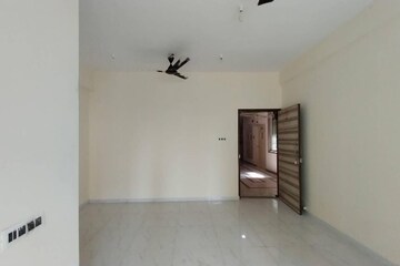 Room in 3 BHK Apartment at Larkins Pride Palms, Kolshet Road – for Rent