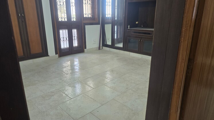 Room, sector 3 dwarka 2.5 Bedroom 1500 Sq.Ft. Apartment In Sector 3 Dwarka Delhi 8117623