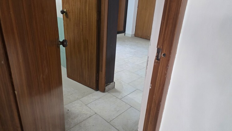 Room, sector 3 dwarka 2.5 Bedroom 1500 Sq.Ft. Apartment In Sector 3 Dwarka Delhi 8117623