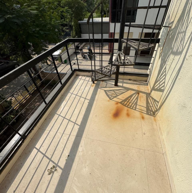 Balcony, thaltej 4 Bedroom 365 Sq.Yd. Villa In Thaltej Ahmedabad 8117695