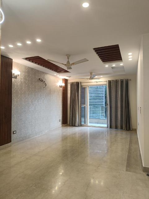 3 BHK + Pooja Room Builder Floor For Sale in Unitech South City II