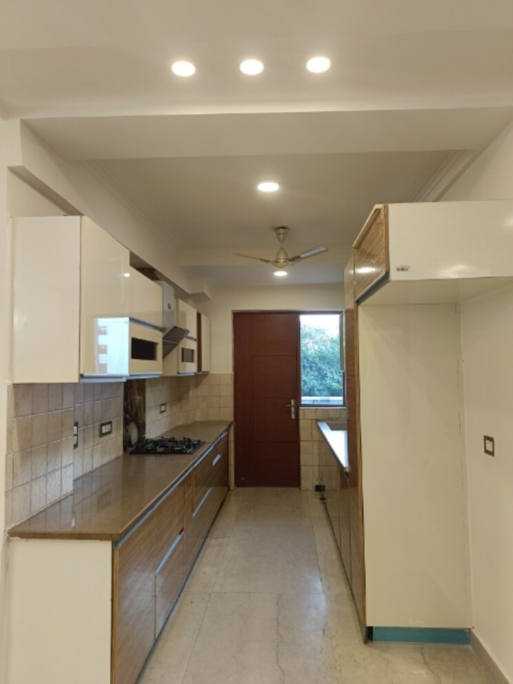 Kitchen, unitech-south-city-ii 3 Bedroom 1800 Sq.Ft. Builder Floor In Sector 50 Gurgaon 8117738