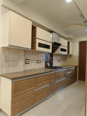 Kitchen in 3 BHK Builder Floor at Unitech South City II, Sector 50 – for Sale