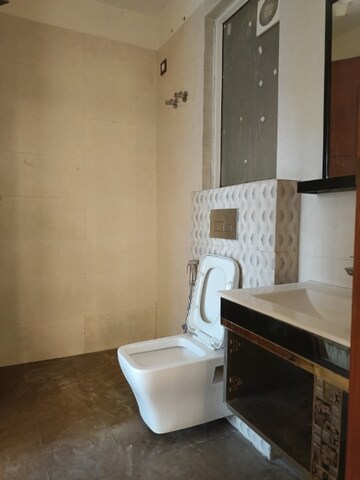 Bathroom in 3 BHK Builder Floor at Unitech South City II, Sector 50 – for Sale