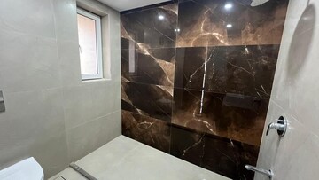 Furnished Amenities in 4 BHK Apartment at Diamond Garden, Chembur – for Rent