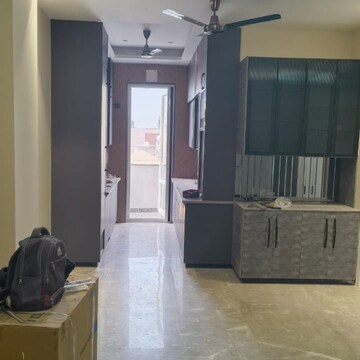 Building Lobby in 3 BHK Builder Floor at Janakpuri – for Rent