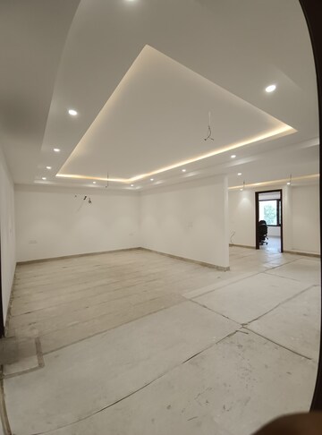4 BHK Builder Floor For Sale in South City 2