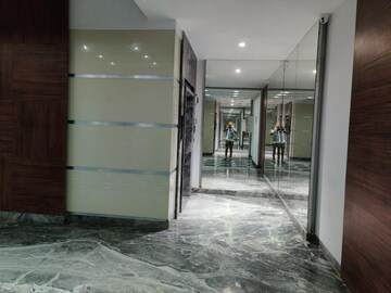 Room in 2 BHK Apartment at Luv Kush Tower, Chembur – for Rent
