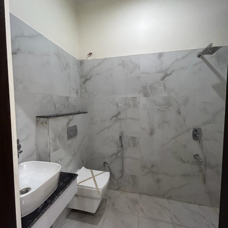 Bathroom, patiala road 3 Bedroom 1250 Sq.Ft. Apartment In Patiala Road Zirakpur 8117806