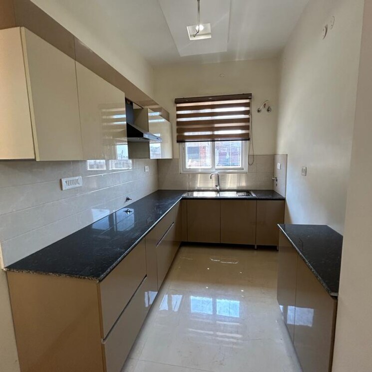 Kitchen, patiala road 3 Bedroom 1250 Sq.Ft. Apartment In Patiala Road Zirakpur 8117806