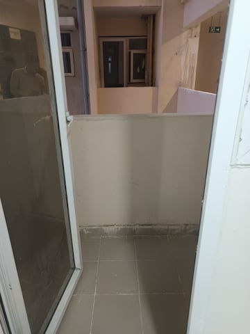 Furnished Amenities in 2 BHK Apartment at Signature Global Proxima, Sector 89 – for Rent