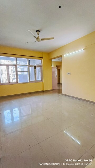 Room in 3.5 BHK Apartment at HBH Galaxy Apartments, Sector 43 – for Rent