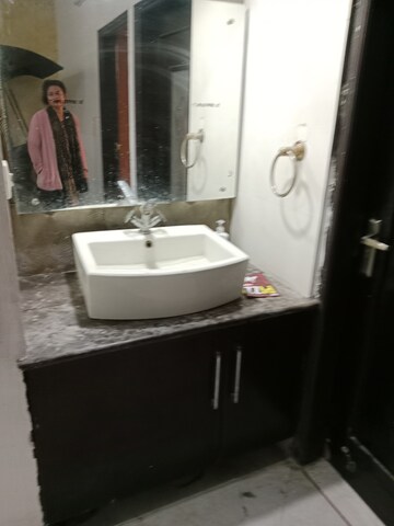 Bathroom in 3 BHK Builder Floor at Sector 17 – for Rent