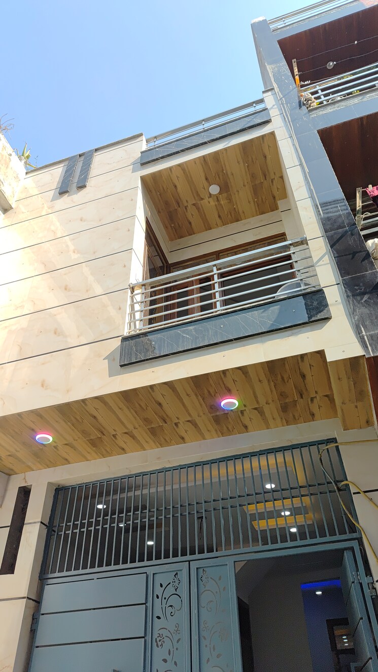 Exterior View, bhagwati garden 3 Bedroom 45 Sq.Yd. Builder Floor In Bhagwati Garden Delhi 8117964