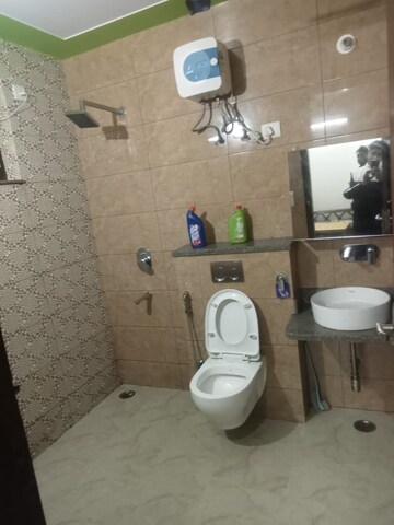 Master Bedroom in 2 BHK Builder Floor at Sector 45 – for Rent