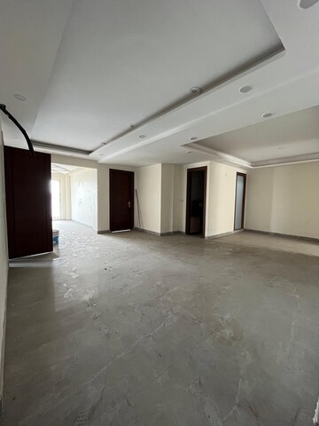 Room in 4 BHK Builder Floor at Sainik Plaza, Sector 49 – for Sale