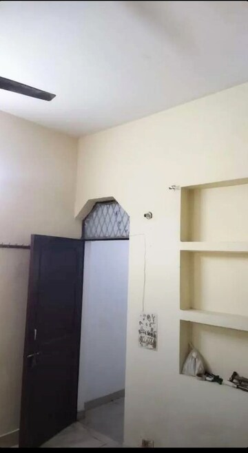 1 BHK Builder Floor For Rent in Lado Sarai
