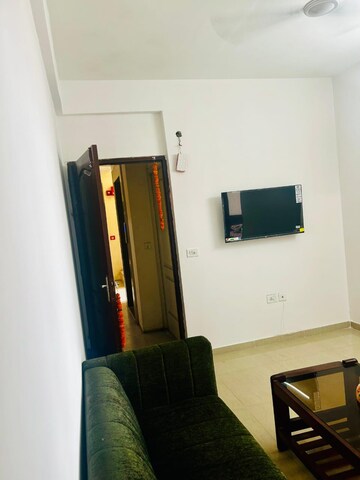 Furnished Amenities in 2 BHK Apartment at Signature Signum 95 II, Sector 95 – for Rent