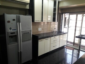 Kitchen in 3.5 BHK Apartment at Khar West – for Rent