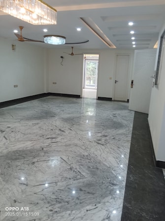 3 BHK Builder Floor For Rent in Vivek Vihar Delhi  8118270