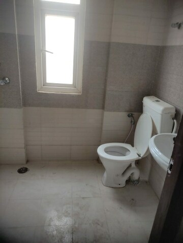 Bathroom in 2 BHK Apartment at Signature Orchard Avenue 2, Sector 93 – for Rent