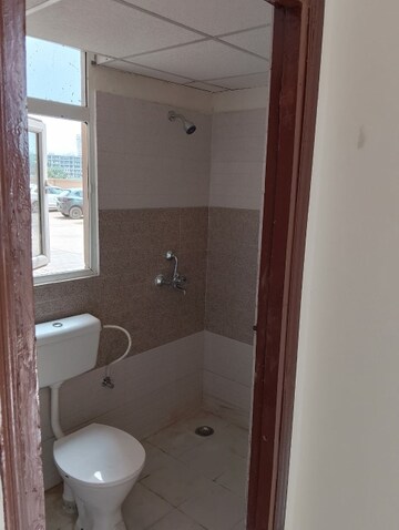 Bathroom in 2 BHK Apartment at Signature Orchard Avenue 2, Sector 93 – for Rent