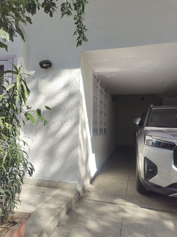 Bedroom in 3 BHK Builder Floor at Greater Kailash I – for Rent