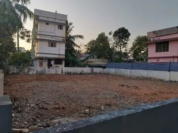  Plot For Sale in Sikandrabad