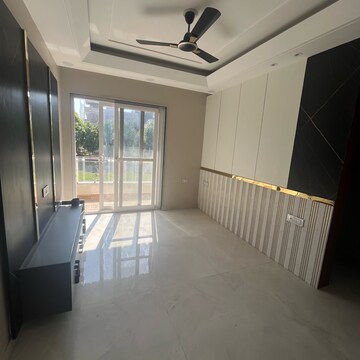 Room in 4 BHK Builder Floor at Puri Aman Vilas, Sector 89 – for Sale