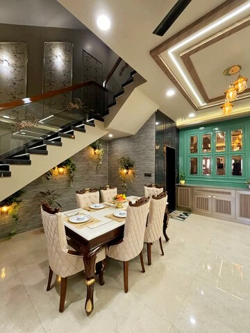 Master Bedroom in 5 BHK Villa at Vaishali Nagar – for Sale