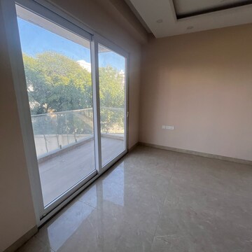 Room in 4 BHK Builder Floor at Puri Aman Vilas, Sector 89 – for Sale