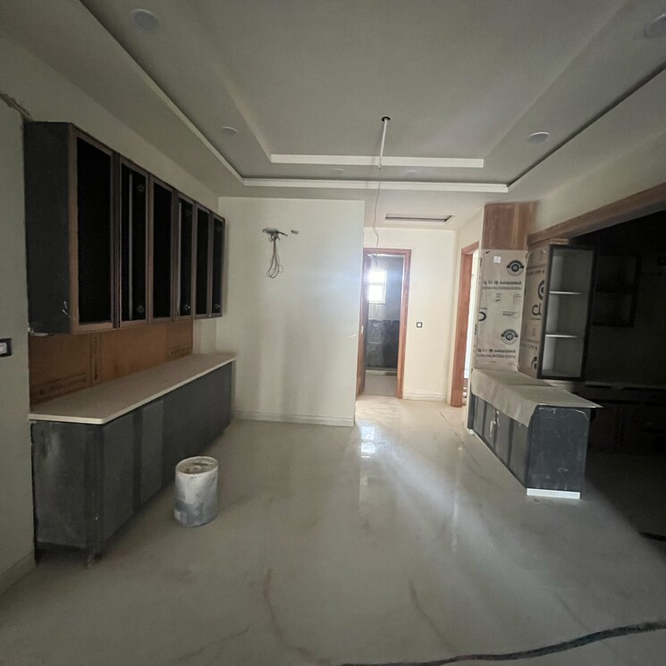 Room, tdi-the-retreat 4 Bedroom 285 Sq.Yd. Builder Floor In Sector 89 Faridabad 8118406