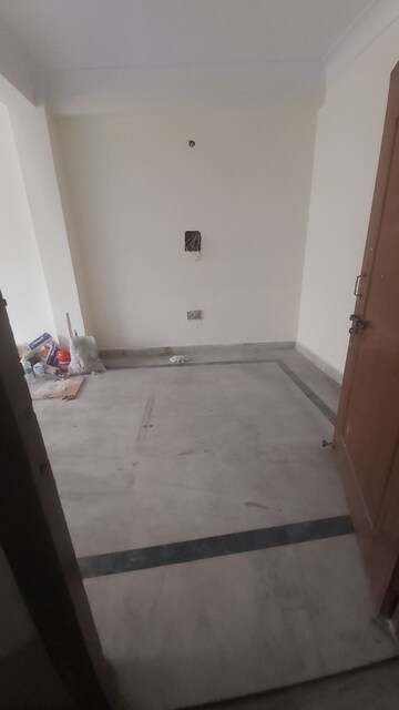 Furnished Amenities in  Office Space at Mayur Vihar – for Rent