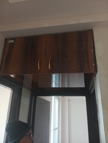 Kitchen in 2.5 BHK Apartment at Amrapali Golf Homes, Sector 4, Greater Noida – for Rent