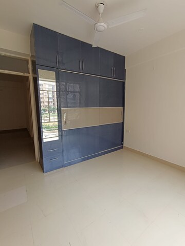 Room in 3 BHK Apartment at Signature The Serenas, Sohna Sector 36 – for Sale