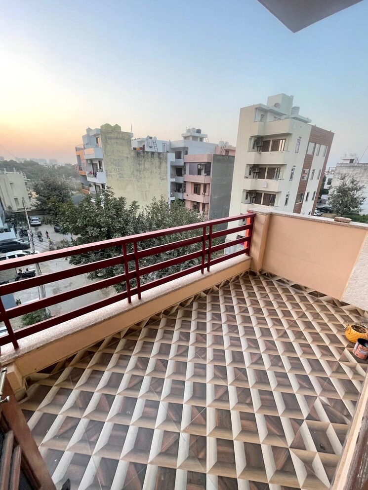 Balcony, orchid-island 2 Bedroom 1200 Sq.Ft. Independent House In Sector 51 Gurgaon 8118496