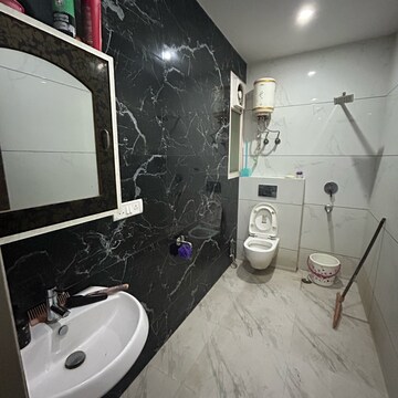 Team Area in 1 RK Builder Floor at Lajpat Nagar I – for Rent