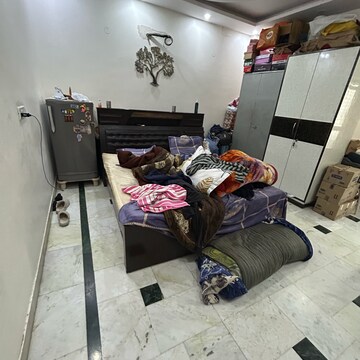 Parking in 1 RK Builder Floor at Lajpat Nagar I – for Rent