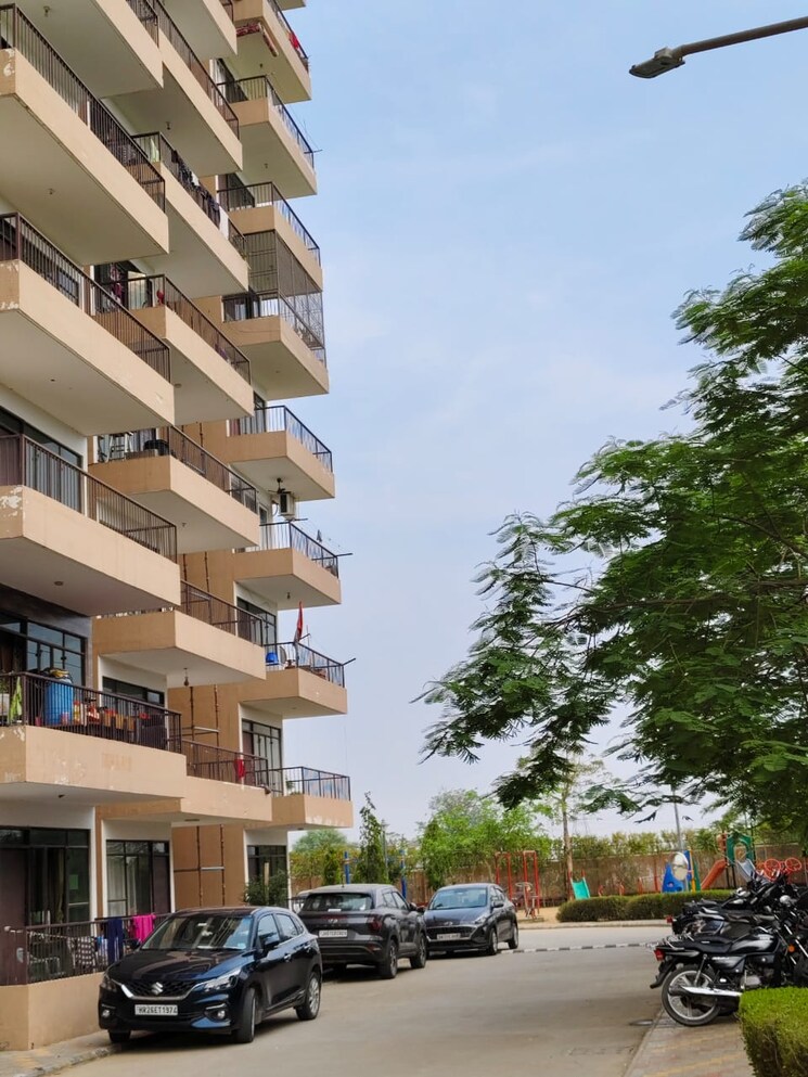 Exterior View, pyramid-square-67a 2 Bedroom 800 Sq.Ft. Apartment In Sector 67 Gurgaon 8118511