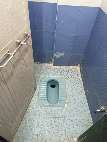 Bathroom in 1 BHK Apartment at Nisarg CHS Seawoods, Seawoods – for Rent