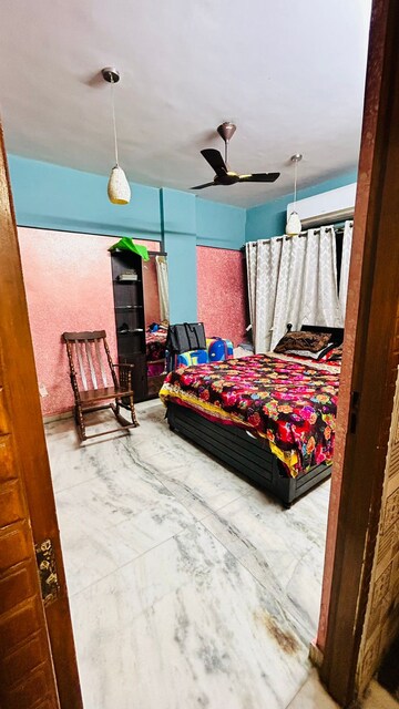Bedroom in 2 BHK Apartment at Andheri West – for Rent
