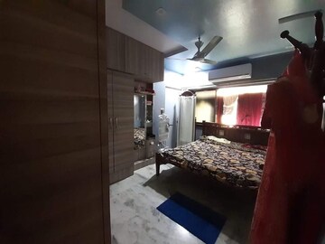 Bedroom in 2 BHK Apartment at Andheri West – for Rent