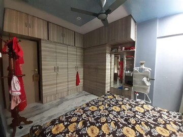 Bedroom in 2 BHK Apartment at Andheri West – for Rent